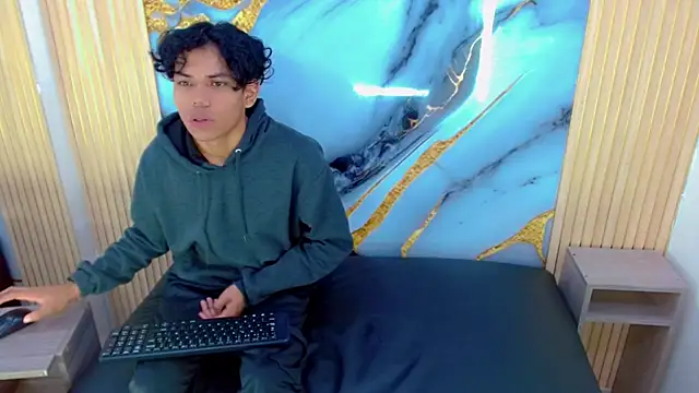 DaviidBuckx  online show from March 1, 2:00 am