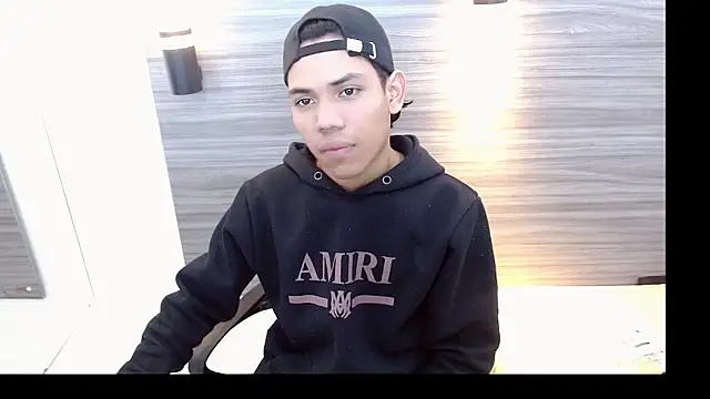 DaviidBuckx  online show from May 17, 8:20 pm