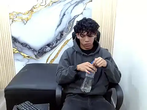 DaviidBuckx  online show from February 13, 2:33 am