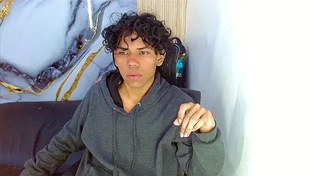 DaviidBuckx  online show from March 8, 1:55 am