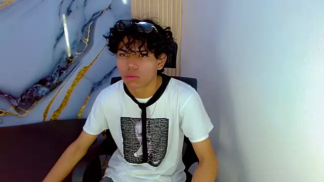 DaviidBuckx  online show from March 31, 2:13 am