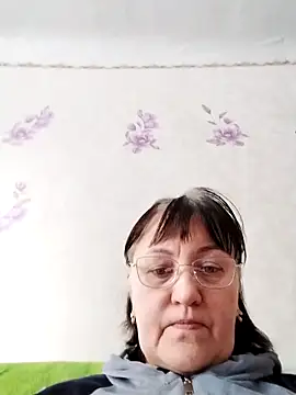 Snapshot of ViolaStar75 chatting on February 18, 7:06 am ViolaStar75 online show from February 18, 7:06 am