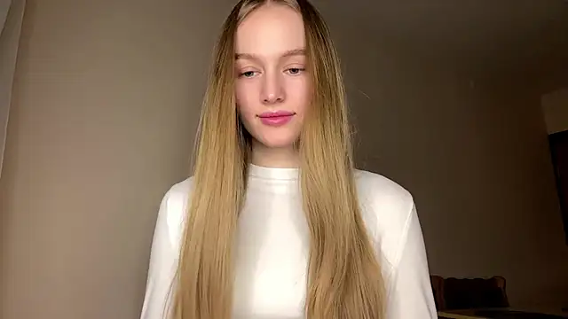 Snapshot of Viktoria_Vibes chatting on February 15, 3:33 pm Viktoria Vibes online show from February 15, 3:33 pm