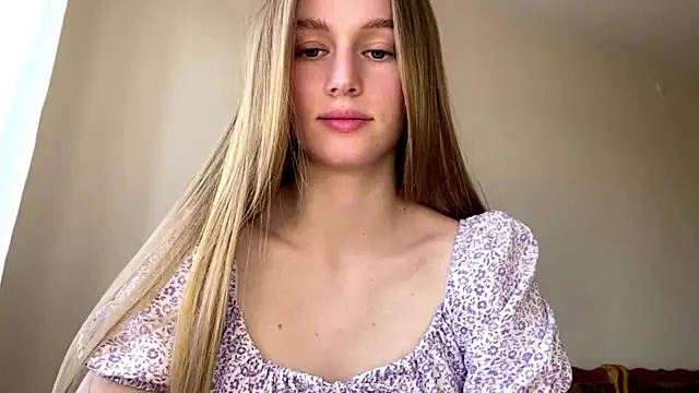 Viktoria Vibes online show from May 4, 3:15 pm