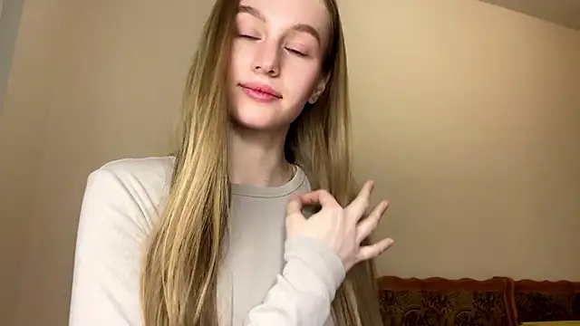 Snapshot of Viktoria_Vibes chatting on February 9, 4:27 pm Viktoria Vibes online show from February 9, 4:27 pm