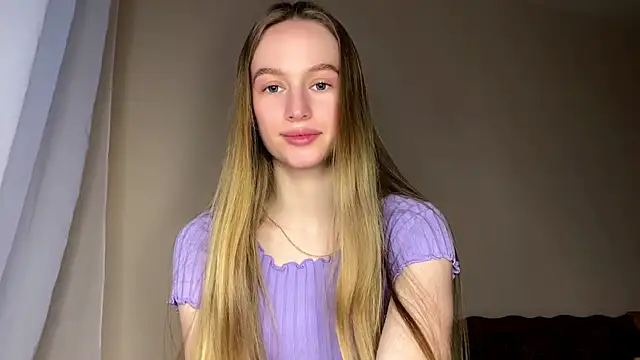 Snapshot of Viktoria_Vibes chatting on February 22, 3:24 pm Viktoria Vibes online show from February 22, 3:24 pm