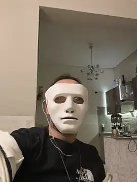 Snapshot of trombaio chatting on February 22, 6:53 pm trombaio online show from February 22, 6:53 pm