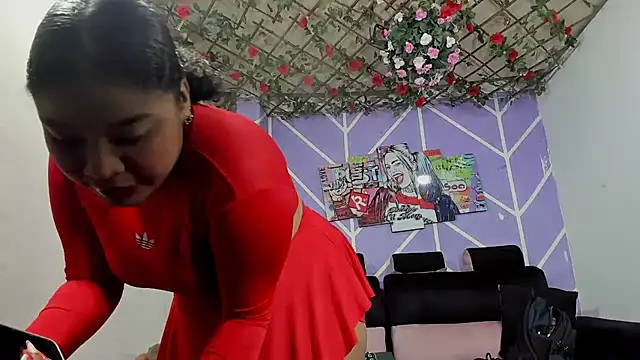 Lizeth hot2002 online show from March 2, 1:06 am