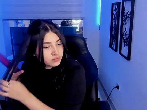 bloom winxx online show from February 13, 3:06 am