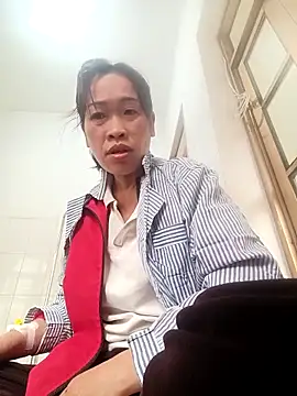 Snapshot of aki_xzx chatting on February 24, 2:34 am aki xzx online show from February 24, 2:34 am