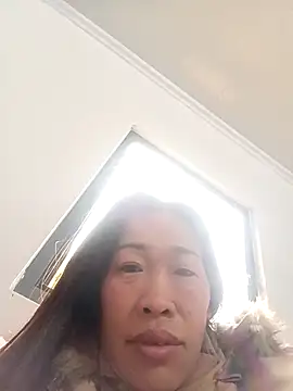 Snapshot of aki_xzx chatting on February 8, 2:53 am aki xzx online show from February 8, 2:53 am