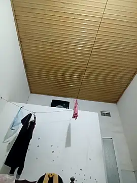 Snapshot of aki_xzx chatting on March 3, 10:06 pm aki xzx online show from March 3, 10:06 pm