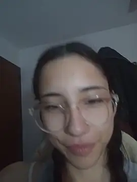 isaaabelaaa online show from March 20, 11:11 am