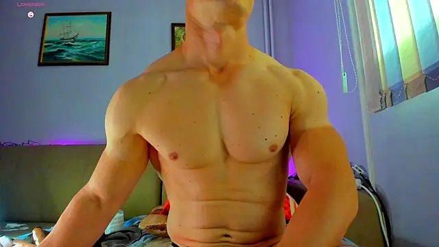 Shestifold  online show from October 22, 8:25 am