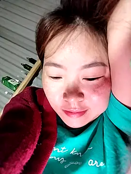 Yiyoongg online show from February 10, 11:26 pm