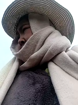 Yiyoongg online show from March 21, 2:24 am