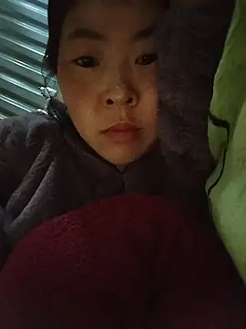 Yiyoongg online show from May 26, 11:36 pm