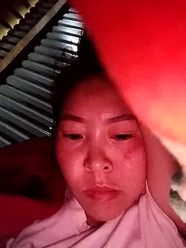 Yiyoongg online show from February 20, 11:39 pm