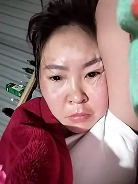 Yiyoongg online show from February 28, 11:04 pm