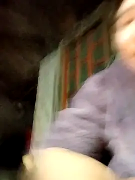 Yiyoongg online show from February 11, 11:32 am