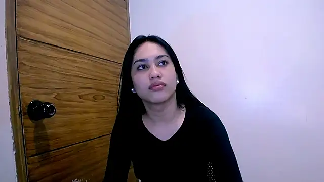 Snapshot of goddess_athena69 chatting on June 16, 2:17 pm goddess athena69 online show from June 16, 2:17 pm