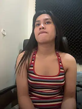Snapshot of goddess_athena69 chatting on June 28, 2:40 am goddess athena69 online show from June 28, 2:40 am