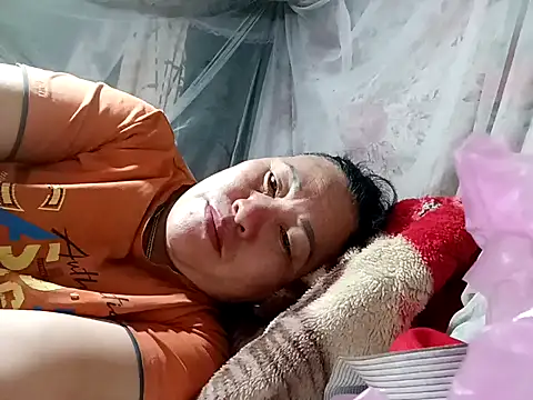 Snapshot of Lucky_baby7 chatting on February 25, 1:00 pm Lucky baby7 online show from February 25, 1:00 pm