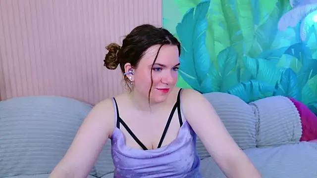 Teona Owenss online show from March 29, 3:57 pm