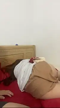 huyenzz online show from March 26, 4:27 pm