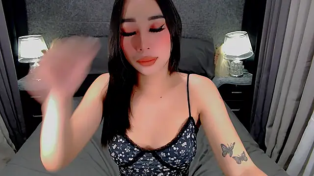 Snapshot of saphira_fucks chatting on February 28, 6:40 pm saphira fucks online show from February 28, 6:40 pm