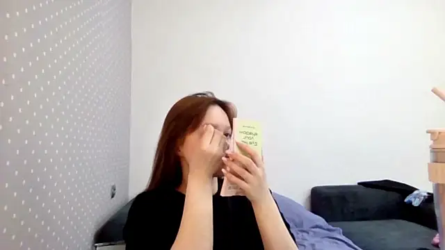 Ammymia online show from March 13, 8:19 am