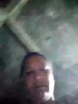 Snapshot of Loomaraj chatting on July 16, 10:18 pm Loomaraj online show from July 16, 10:18 pm