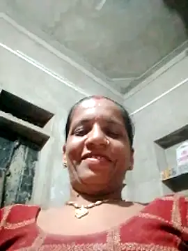 Snapshot of Anitarakkoli chatting on May 31, 6:20 pm Anitarakkoli online show from May 31, 6:20 pm