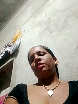 Snapshot of Anitarakkoli chatting on May 22, 5:11 pm Anitarakkoli online show from May 22, 5:11 pm