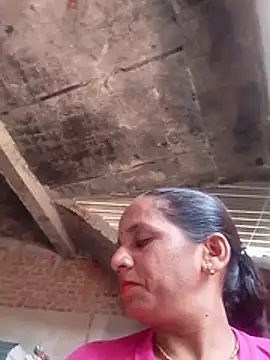 Snapshot of Anitarakkoli chatting on June 8, 7:42 am Anitarakkoli online show from June 8, 7:42 am