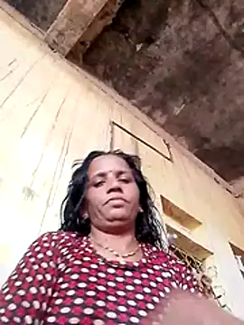 Snapshot of Anitarakkoli chatting on June 1, 8:14 am Anitarakkoli online show from June 1, 8:14 am