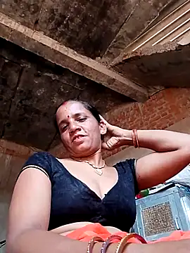 Snapshot of Anitarakkoli chatting on June 4, 6:07 am Anitarakkoli online show from June 4, 6:07 am