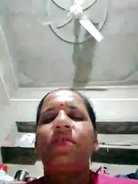 Snapshot of Anitarakkoli chatting on June 21, 6:03 pm Anitarakkoli online show from June 21, 6:03 pm