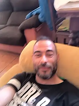 Erchipi online show from April 13, 2:10 pm