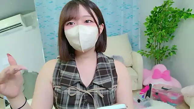 Snapshot of Saki_chanF chatting on June 7, 4:07 am Saki chanF online show from June 7, 4:07 am