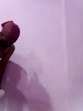 Malee S online show from April 4, 5:47 am