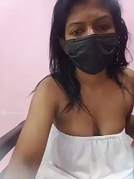 Malee S online show from July 24, 5:20 pm