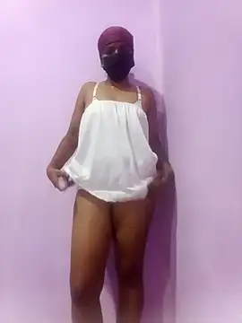 Malee S online show from April 8, 4:08 pm