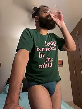 beerboy2222 online show from June 26, 6:47 pm