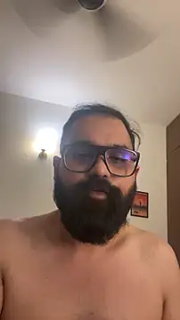 beerboy2222 online show from April 18, 9:33 am