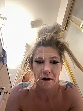 XXX2Freaks online show from March 9, 6:33 pm