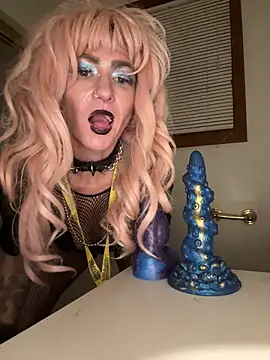 XXX2Freaks online show from March 1, 8:14 am