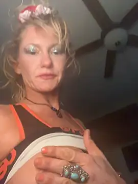XXX2Freaks online show from June 3, 12:22 am