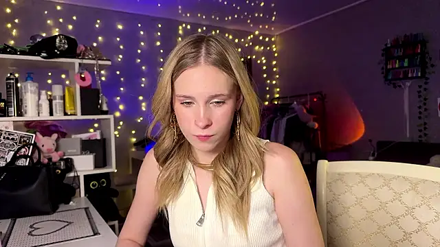 amily sunray online show from March 15, 2:46 pm