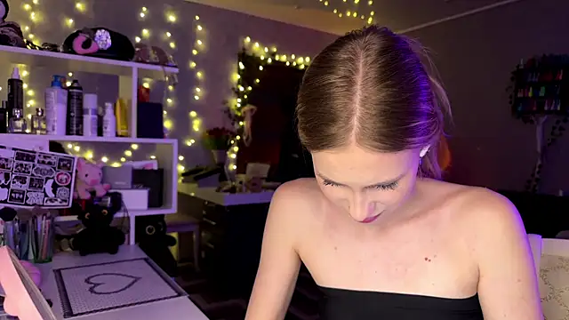 amily sunray online show from March 23, 3:12 pm